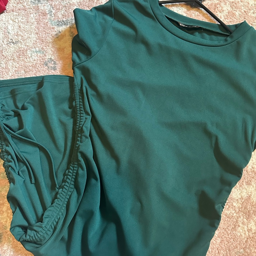 Dress w/ drawstring sides